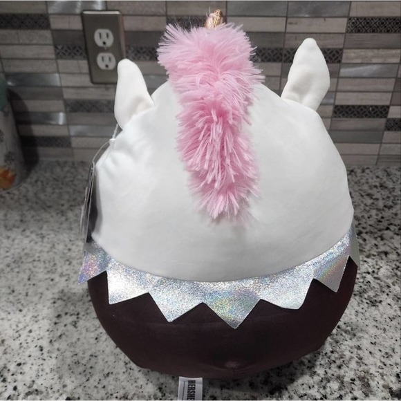 SQUISHMALLOWS Hershey's closed eye Sofia 8" Pegasus new!!! - Picture 4 of 4